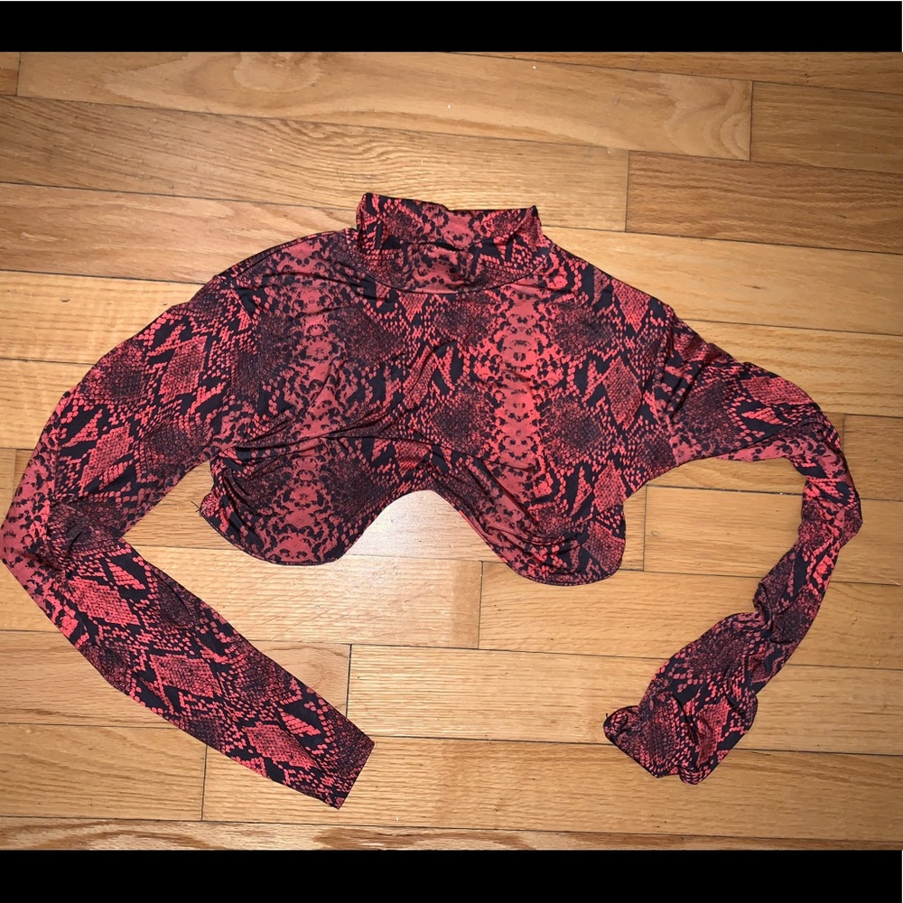 Crop top